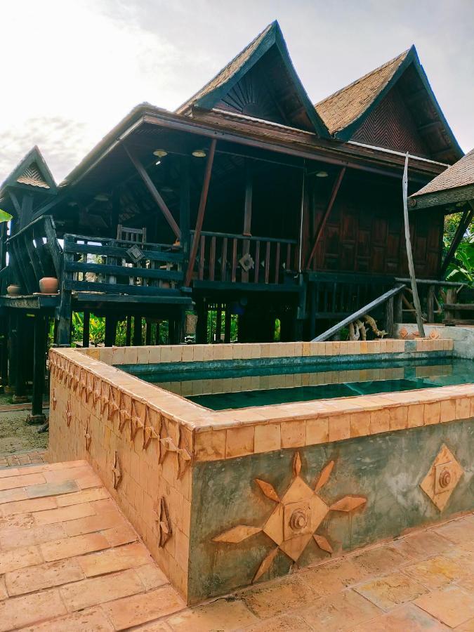 Baanthaeraek Vintage Bungalow Songkhla Ngoại thất bức ảnh