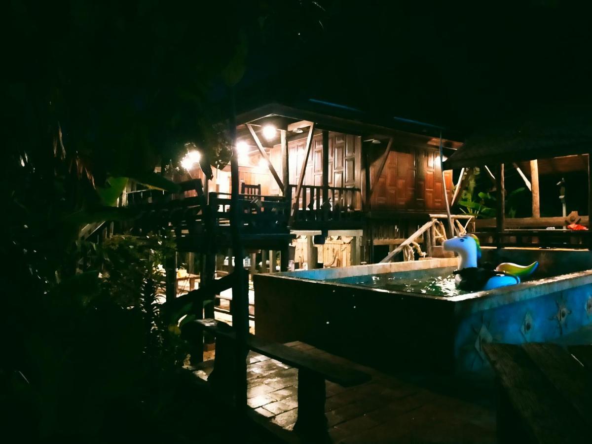 Baanthaeraek Vintage Bungalow Songkhla Ngoại thất bức ảnh